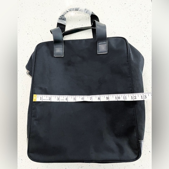 Kenneth Cole New York Black Travel Tote Garment Bag Carry-On 15” with Pouch - Picture 7 of 7